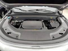 Li Auto L8 Pro - ფოტო 19