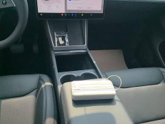 Tesla Model Y Rear-Wheel Drive - ფოტო 13