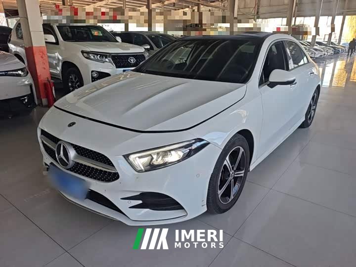 Mercedes-Benz A-Class Facelift A 200 L Sport Sedan Fashion Edition