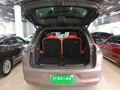Li Auto Ideal L8 Air - ფოტო 18