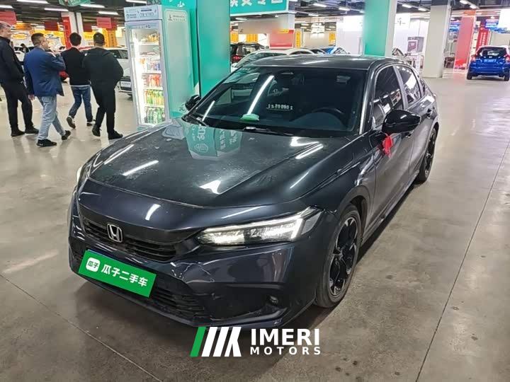 Honda Civic 240TURBO CVT Fuel Dynamic Edition