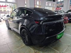 Tesla Model Y Rear-Wheel Drive - фото 4