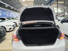Toyota Camry Facelift 2.0S Stylish Edition - фото 18