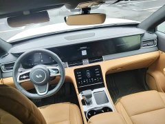 Li Auto ONE Extended Range 6-Seater - ფოტო 9