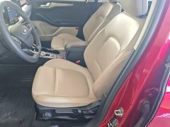 Ford Focus Sedan EcoBoost 180 Automatic Trend - ფოტო 14
