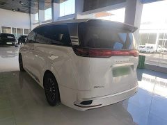Denza D9 DM-i 1050 Premium - ფოტო 4