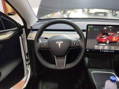 Tesla Model Y Rear-Wheel Drive - photo 10