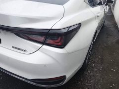 Lexus ES 200 Premium Edition - фото 7