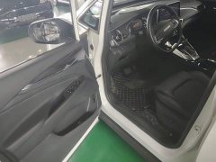 SAIC Maxus EUNIQ 5 Classic Edition 7-seater - ფოტო 15