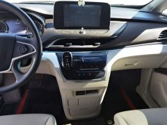 Buick GL8 Land Business Class Comfort Edition - ფოტო 12