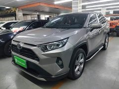 Toyota RAV4 2.0L CVT FWD Fashion Plus Edition - photo 1