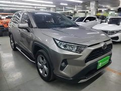 Toyota RAV4 2.0L CVT FWD Fashion Plus Edition - photo 3