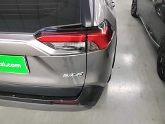 Toyota RAV4 2.0L CVT FWD Fashion Plus Edition - photo 7