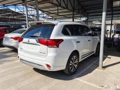 Mitsubishi Outlander Facelift 2.0L FWD Comfort 5-Seater - фото 6
