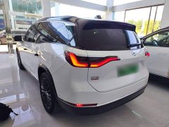 NIO ES8 75kWh Six-Seater - ფოტო 4