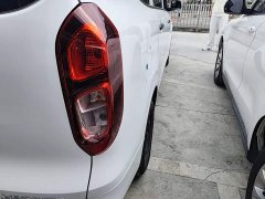 Wuling Hongguang New Energy Extended-Range Hybrid 50KM Practical Edition - ფოტო 7