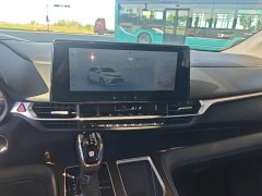 Toyota Gravia 2.5L Hybrid Luxury - фото 12