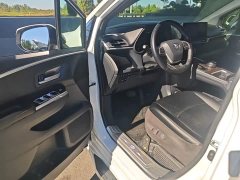 Toyota Gravia 2.5L Hybrid Luxury - фото 15