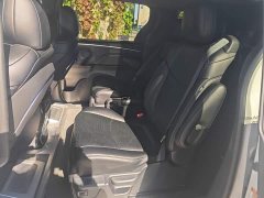 Toyota Gravia 2.5L Hybrid Luxury - фото 16