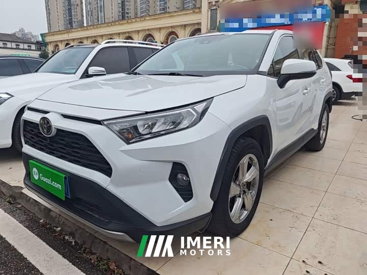 Toyota RAV4 2.0L CVT FWD Fashion Plus - car from China