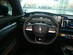 Changan UNI-V 1.5T Sport Edition - ფოტო 10