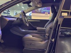 Tesla Model Y Rear-Wheel Drive - ფოტო 13