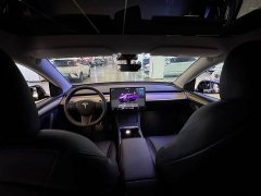 Tesla Model Y Rear-Wheel Drive - ფოტო 16