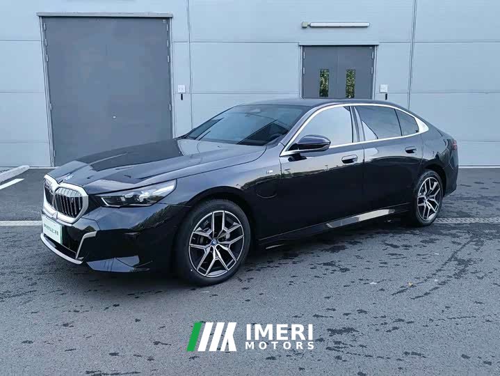 BMW i5 eDrive 35L M Sport Package