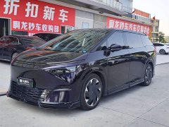 XPeng X9 640 AWD High Performance Max - фото 1