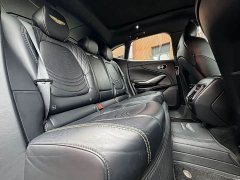 Aston Martin DBX 3.0T Straight-Six - ფოტო 15