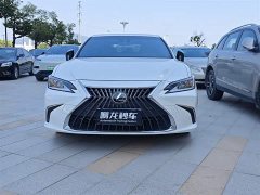 Lexus ES 300h Excellence Edition - ფოტო 2