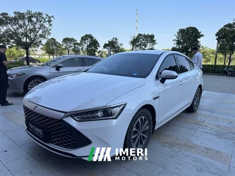 2025 BYD Qin PLUS Glory Edition DM-i 55KM Leading - автомобиль из Китая