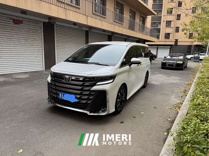 Toyota Vellfire Crown Hybrid 2.5L Executive Premier Edition - автомобиль из Китая