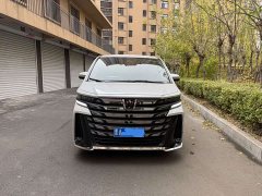 Toyota Vellfire Crown Hybrid 2.5L Executive Premier Edition - фото 2