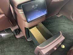NIO ES8 Six-Seat Executive Signature Edition - photo 16