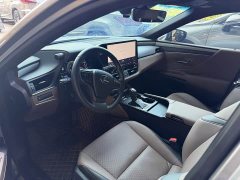 Lexus ES 300h Premium Edition - фото 5