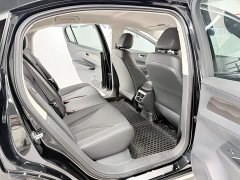 FAW Red Flag E-QM5 Facelift Base Mobility Edition - фото 13