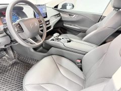FAW Red Flag E-QM5 Facelift Base Mobility Edition - фото 8