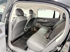 FAW Red Flag E-QM5 Facelift Base Mobility Edition - фото 9
