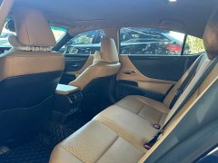 Lexus ES 300h Premium Edition - ფოტო 5
