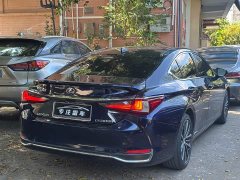 Lexus ES 300h Premium Edition - ფოტო 9