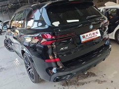 BMW X5 xDrive 40Li M Sport Midnight Edition Package - ფოტო 3