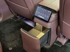 NIO ES8 Six-Seat Executive Signature Edition - ფოტო 17