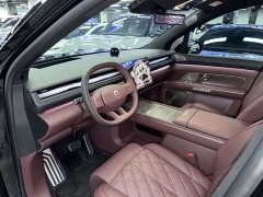 NIO ES8 Six-Seat Executive Signature Edition - ფოტო 19