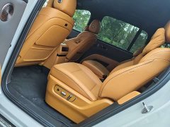 Li Auto i8 Standard Edition - ფოტო 5