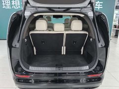 Li Auto Li Xiang MEGA Ultra - photo 15
