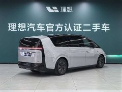 Li Auto Li Xiang MEGA Ultra - photo 17