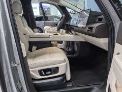 Li Auto Li Xiang MEGA Ultra - photo 8