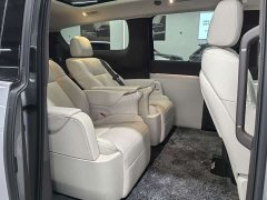 Li Auto Li Xiang MEGA Ultra - photo 9