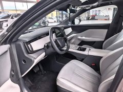 Voyah Lantu Zhiyin Four-Wheel Drive Global Edition - photo 14
